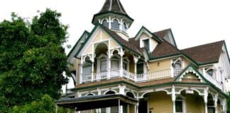 How Should Homeowners Respond When Appraised Value Exceeds the Purchase Price House - Architecture