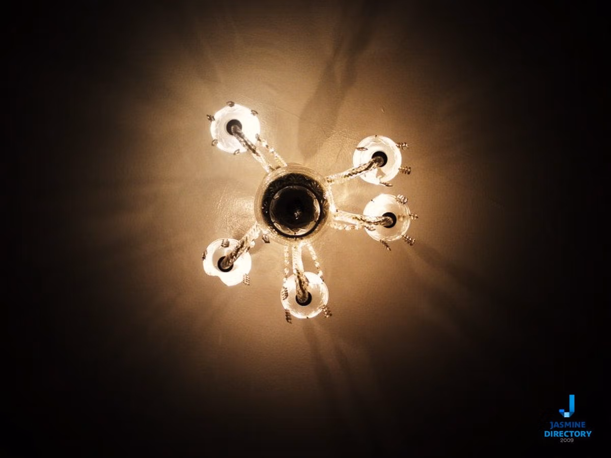 Light bulbs and ceiling