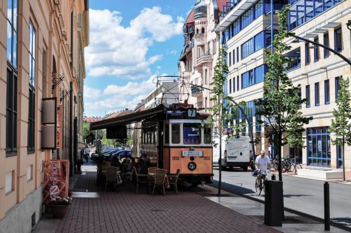 Trolley - Public transport