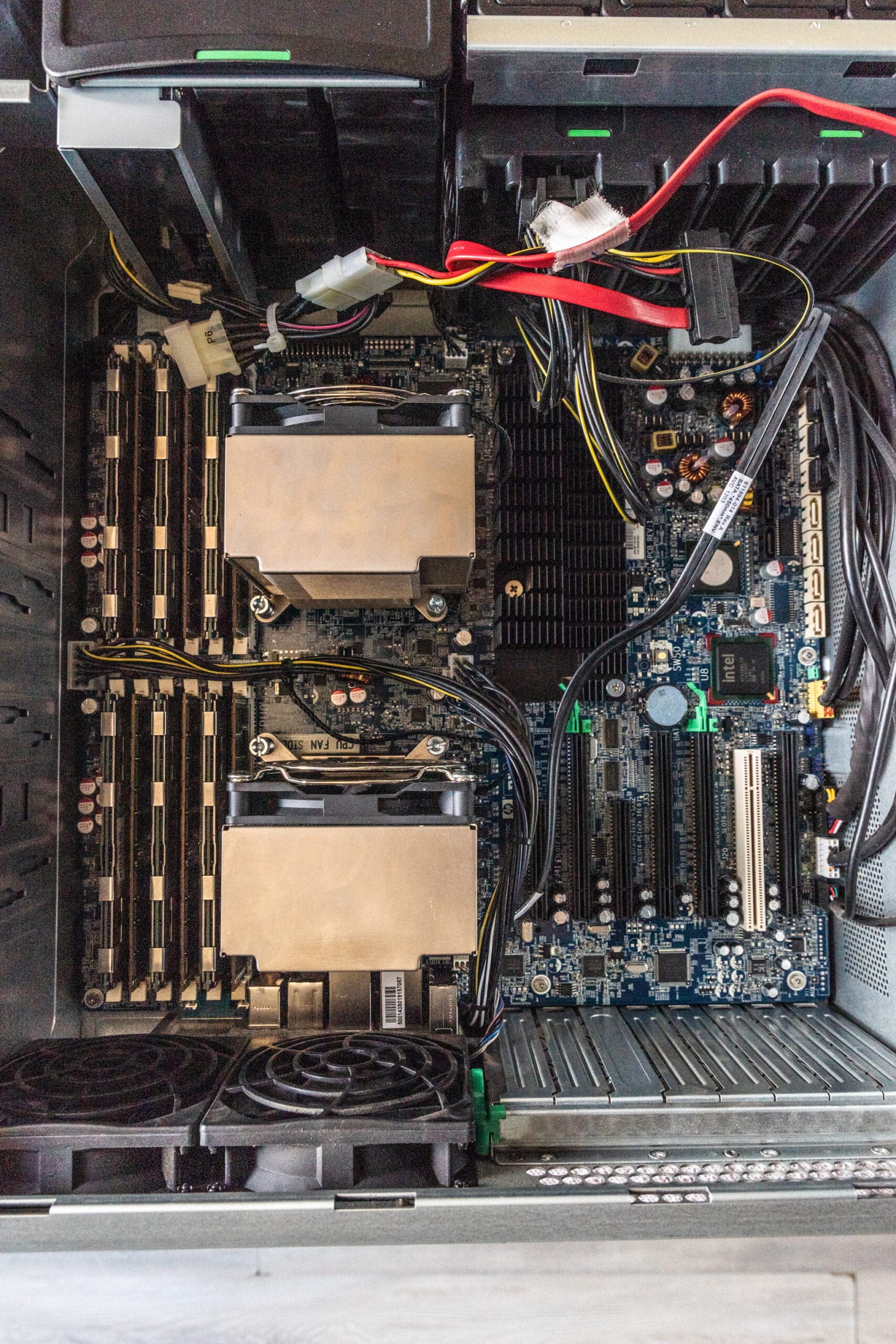 This is how the MOBO looks after installing the CPUs.