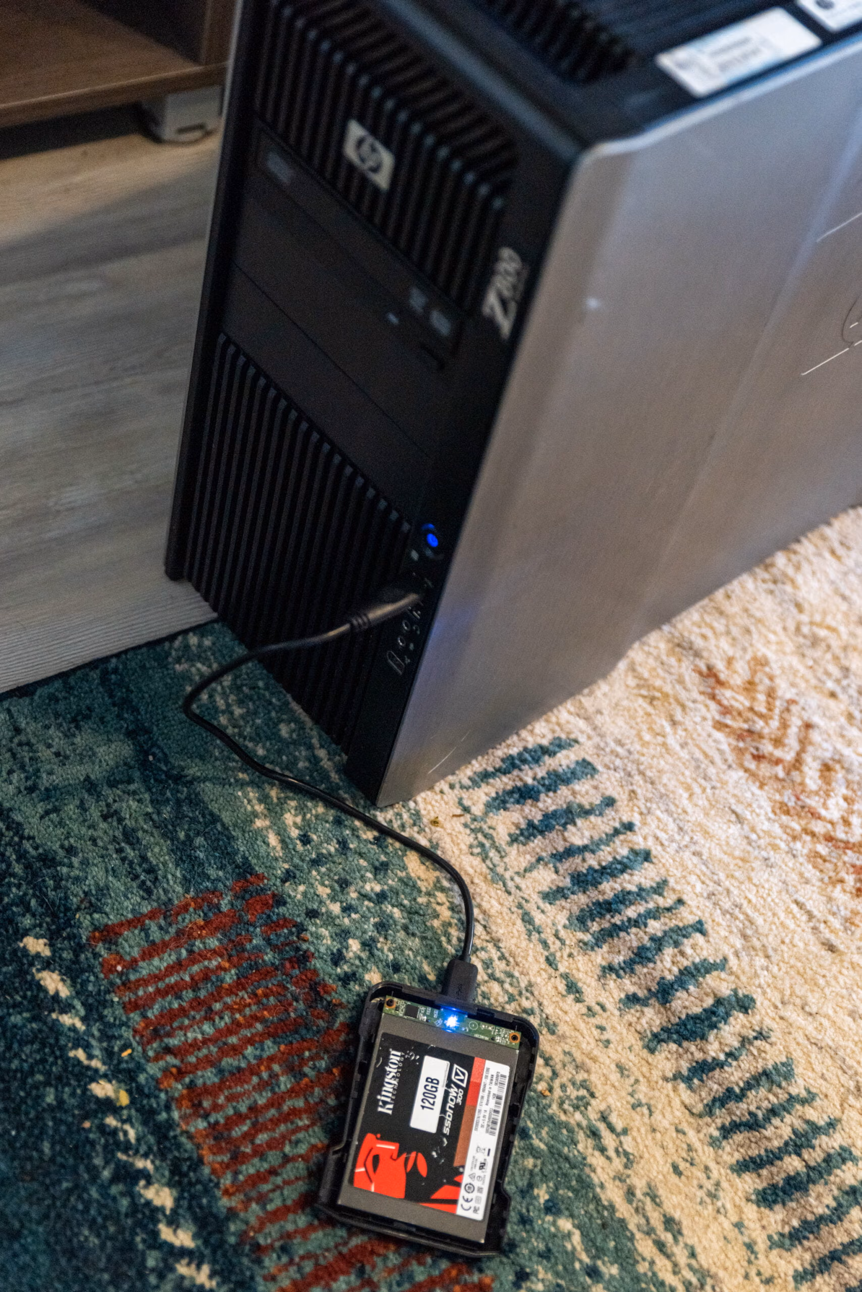 An SSD connected as a Windows Boot USB device to a HP Z800 Workstation