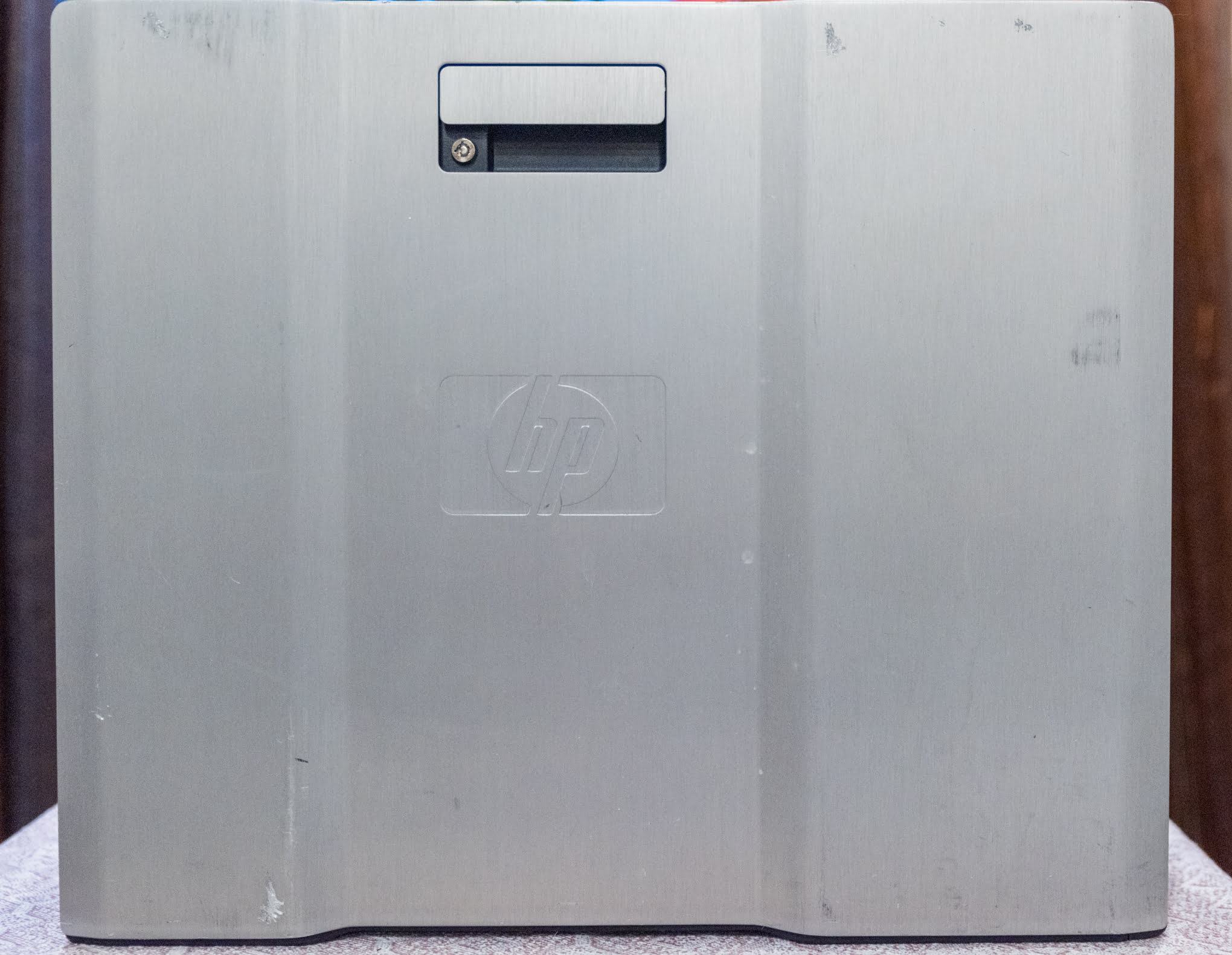 The HP Z800 exterior aluminium case