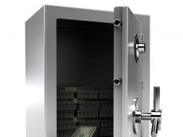 Is Becoming a Bank Teller the Right Career Choice For You?