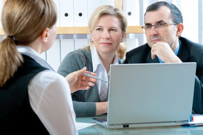 Attractive Businesswoman-high-quality