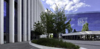How to Plan a Metal Fabrication Project: A Practical Roadmap From Drawing to Delivery Modern Business Center Plaza