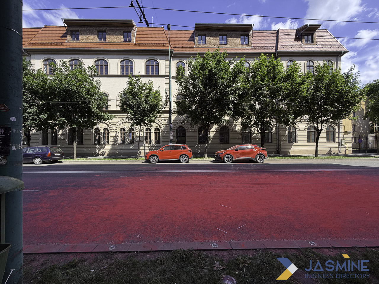 Neoclassical institutional building