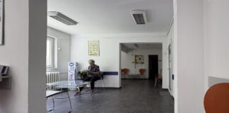 Home office, coworking, or private office: a Singapore small business owner’s guide Reception or Waiting Area Interior