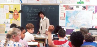 How teachers balance digital learning with hands-on classroom activities