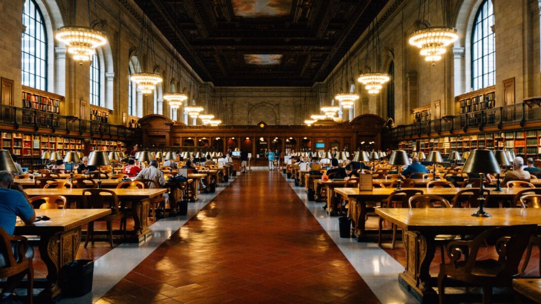 Historic library reading room exemplifies hierarchical organization principles central to effective site architecture and content siloing strategies The grand Rose Main Reading Room at New York Public Library with organized bookshelves and study tables illustrating structured information hierarchy and systematic content organization.